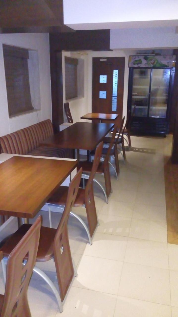 Hotel Crystal Мумбаї Екстер'єр фото